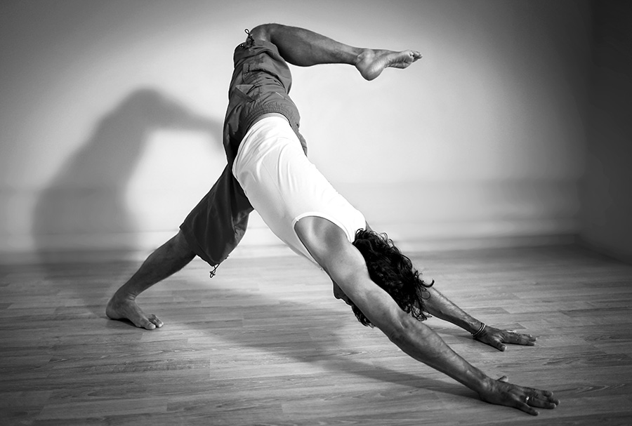 Yoga στο Σπίτι ή στο Studio